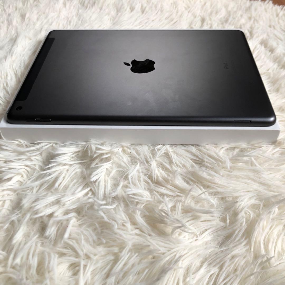 【即購入OK】iPad 第8世代 セルラーモデル【極美品】 #76 【付属品】