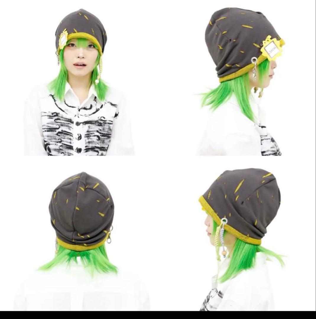 isecai Whimgy Beanie Charcoal × Yellow
