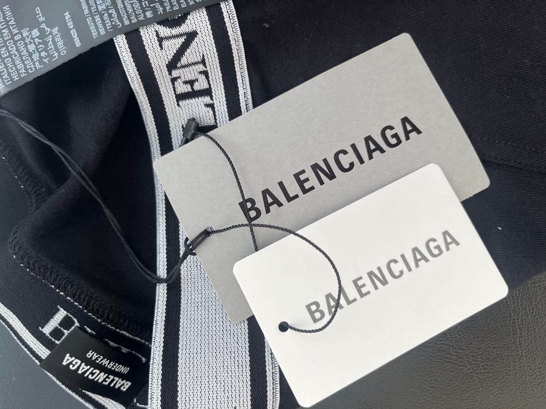 BALENCIAGA 新品　ロゴ入りボクサーパンツ ブラック