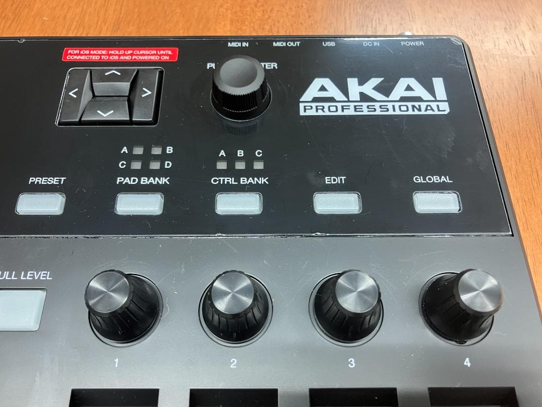 AKAI MPD226 ①