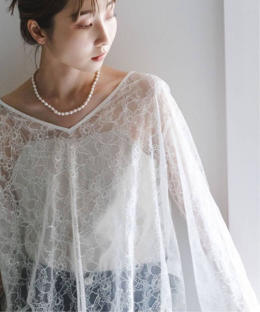 noble サラサシアーレースブラウス ホワイト　試着のみ