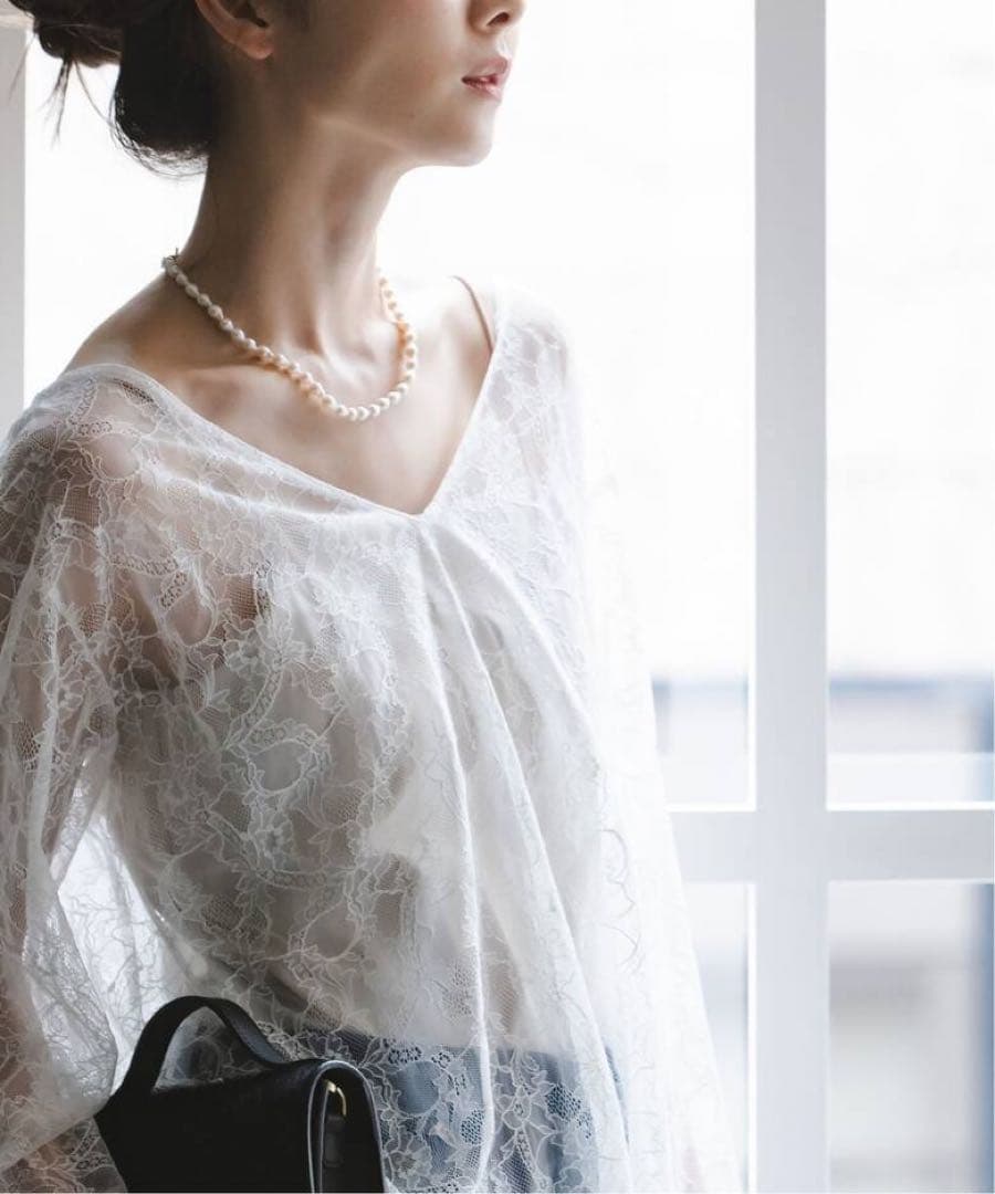 noble サラサシアーレースブラウス ホワイト　試着のみ