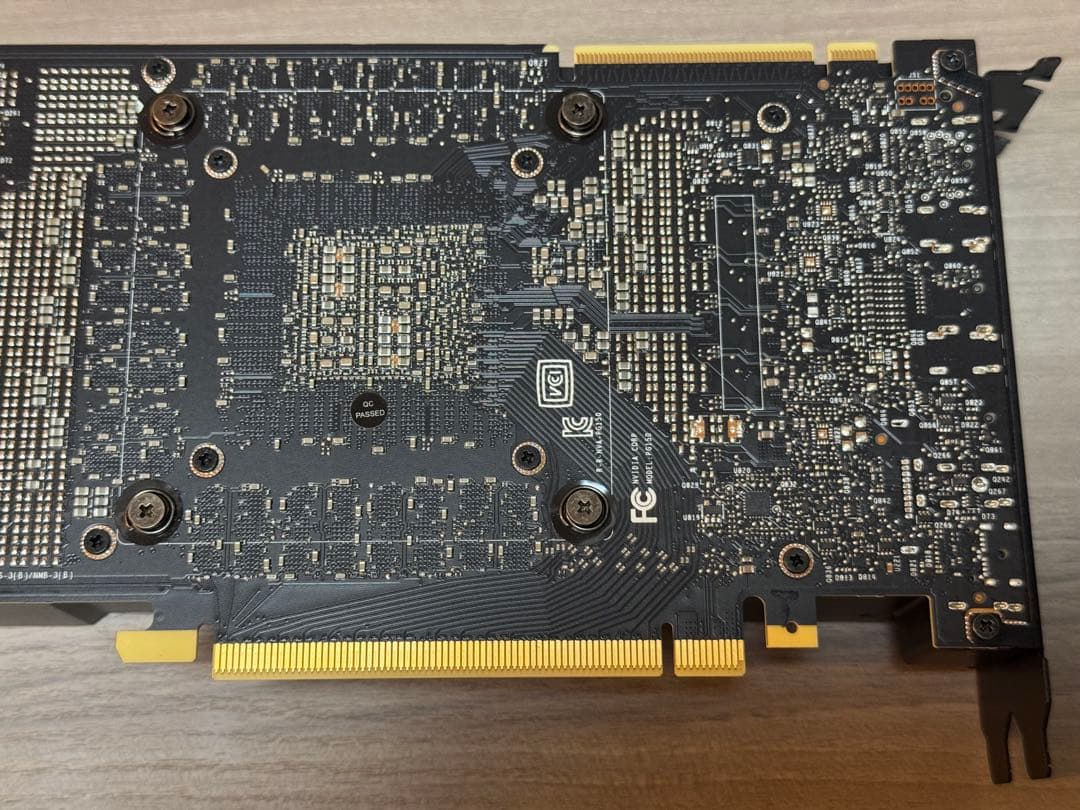 NVIDIA Quadro RTX6000 24GB 中古グラフィックボード