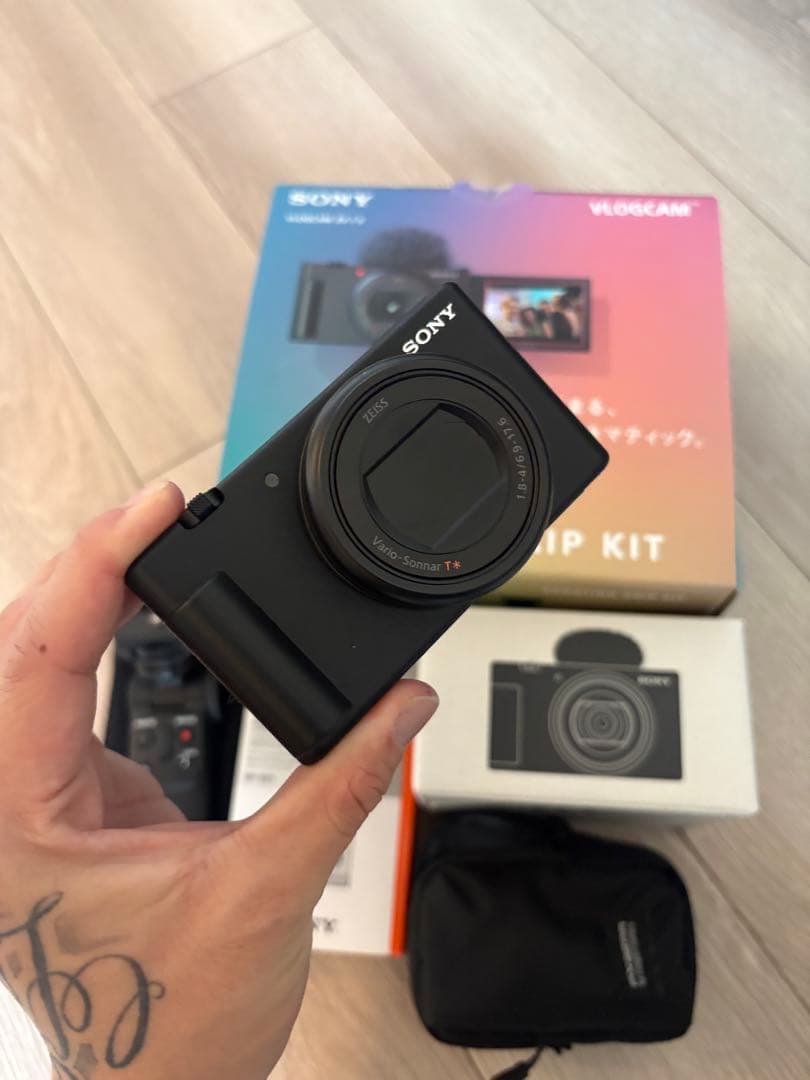 SONY VLOGCAM ZV-1M2 シューティンググリップ、携帯ポーチ付き