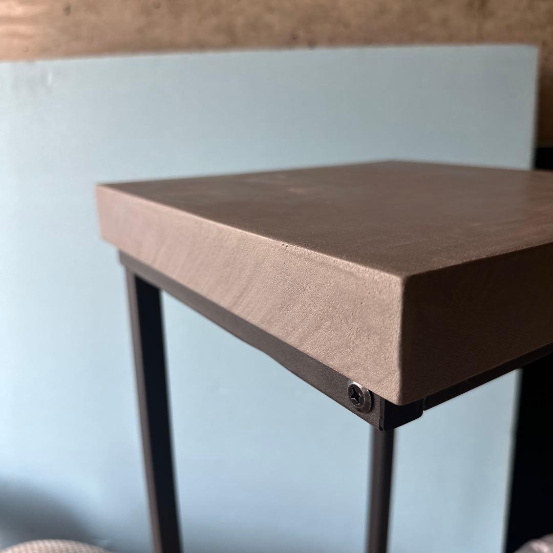 モールテックス　サイドテーブル