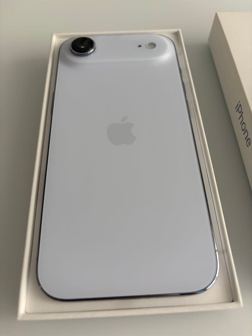 【美品】Apple iPhone 17 Air本体 256gb