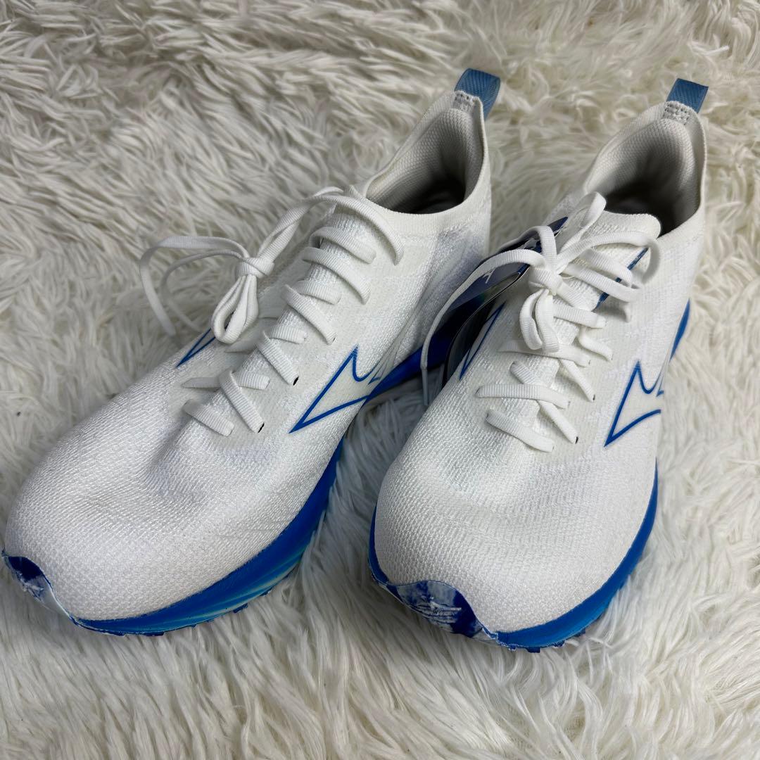 新品 Mizuno ランニングトレーニングシューズ ホワイトブルー 27.5cm