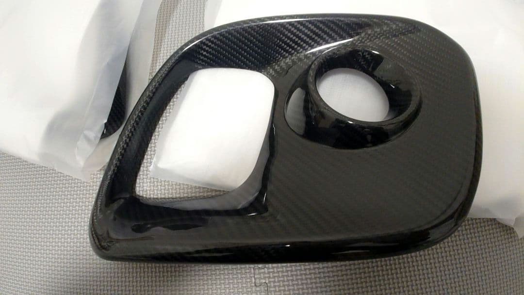 AIRSPEED製 アバルト 595 カーボンフロントグリルガーニッシュ未使用品