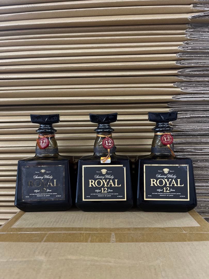 訳ありラベル汚れ、傷有りサントリー 12年 700ml 3本セット