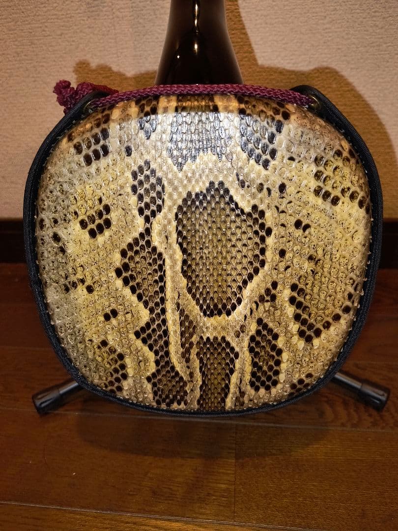 三線 本体 蛇皮 強化張り ソフトケース付き