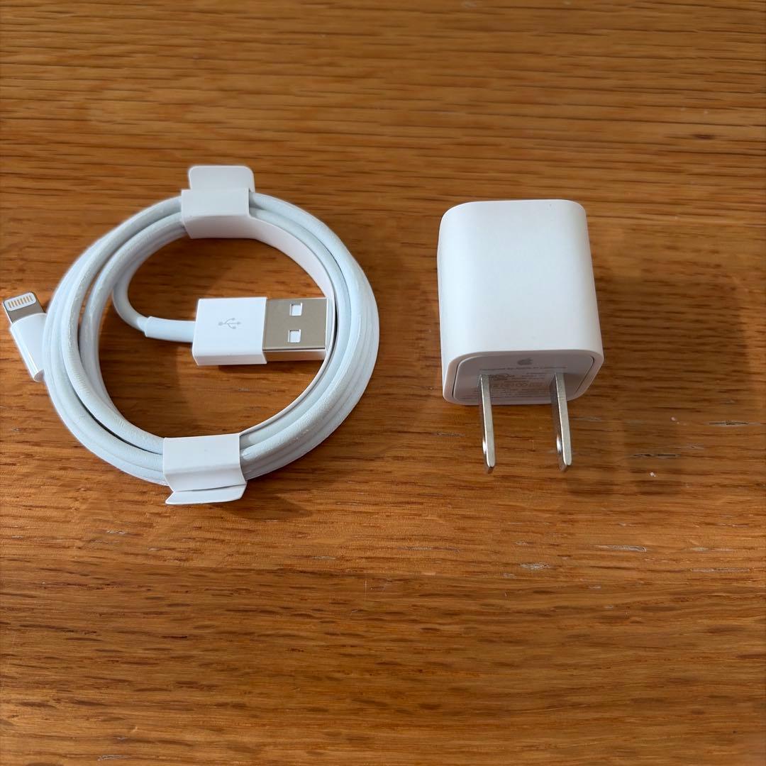 iPhoneSE 第3世代 64G スターライト SIMフリー 83%