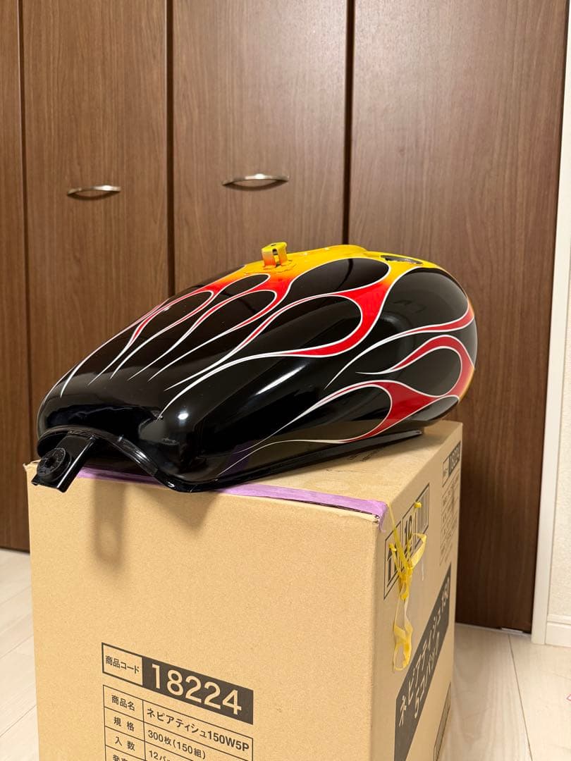 バルカンVN400 VN400c 純正タンク　フレイムス塗装　ファイヤーパターン