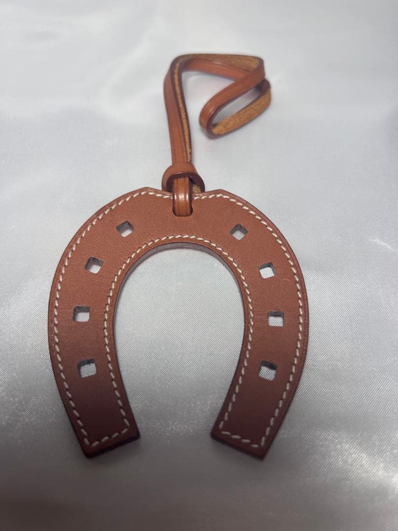 エルメス パドックチャーム ブラウン