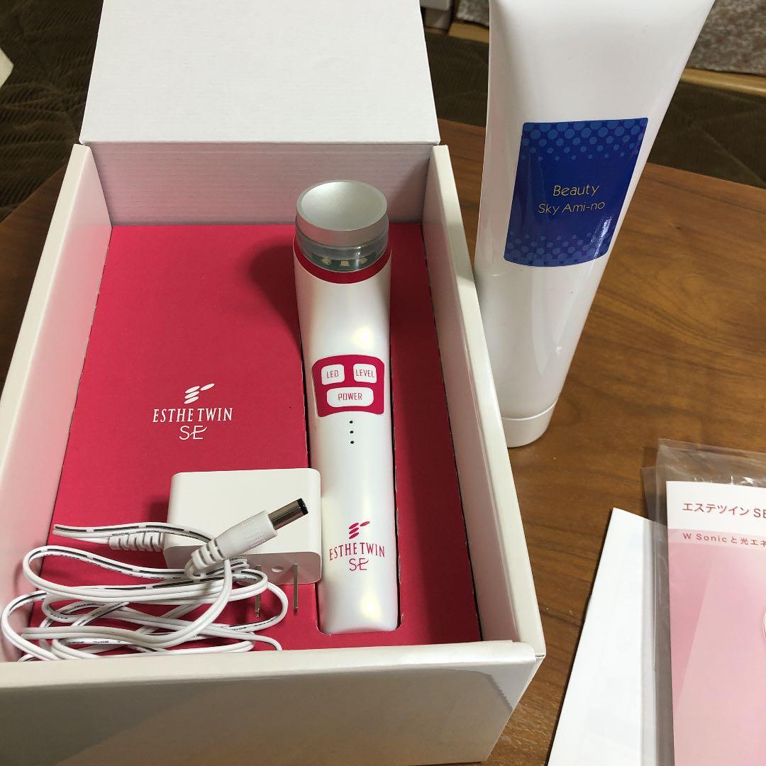 エステツインSE 美顔器（ジェル付き）