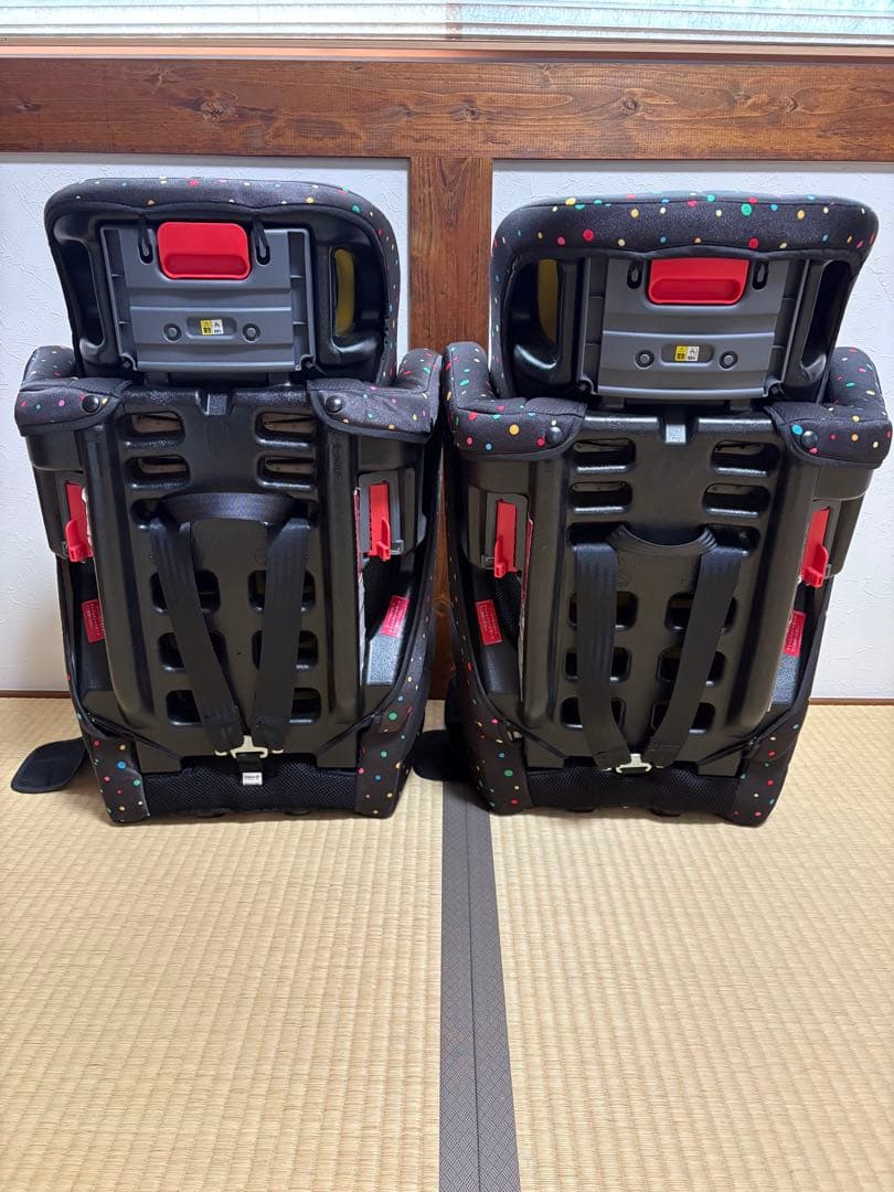 チャイルドシート 2個セット　9kg〜36kg
