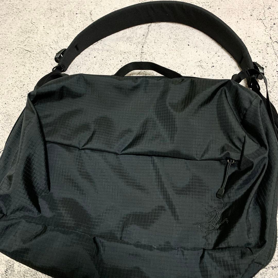 美品　ARC’TERYX アークテリクス 　イオン ギアオーガナイザー　収納力