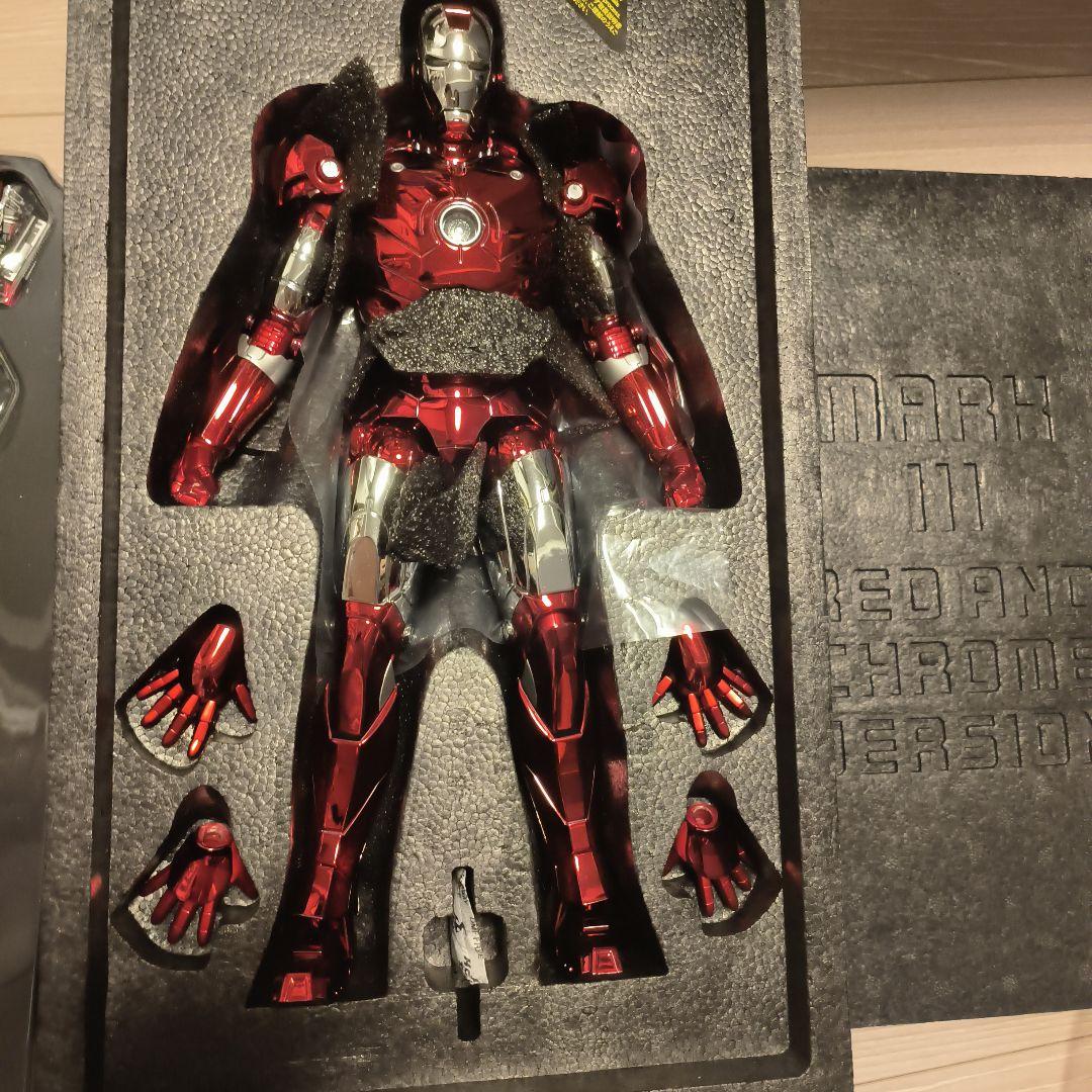 トイサピエンス限定 ホットトイズ アイアンマンマーク3 レッド＆シルバー