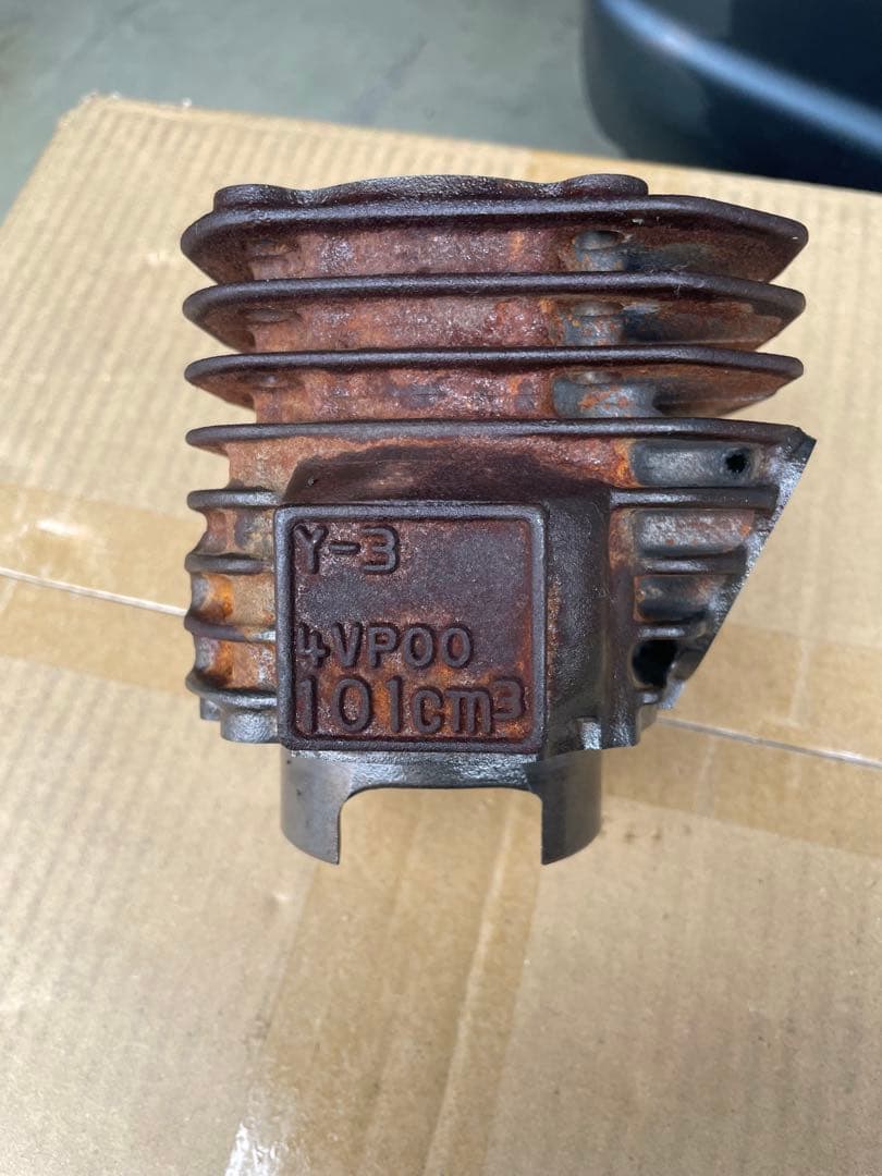 グランドアクシス100 社外シリンダーとピストン