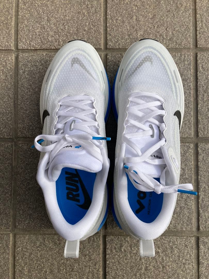 ナイキ　ボメロプラス　25.5センチ