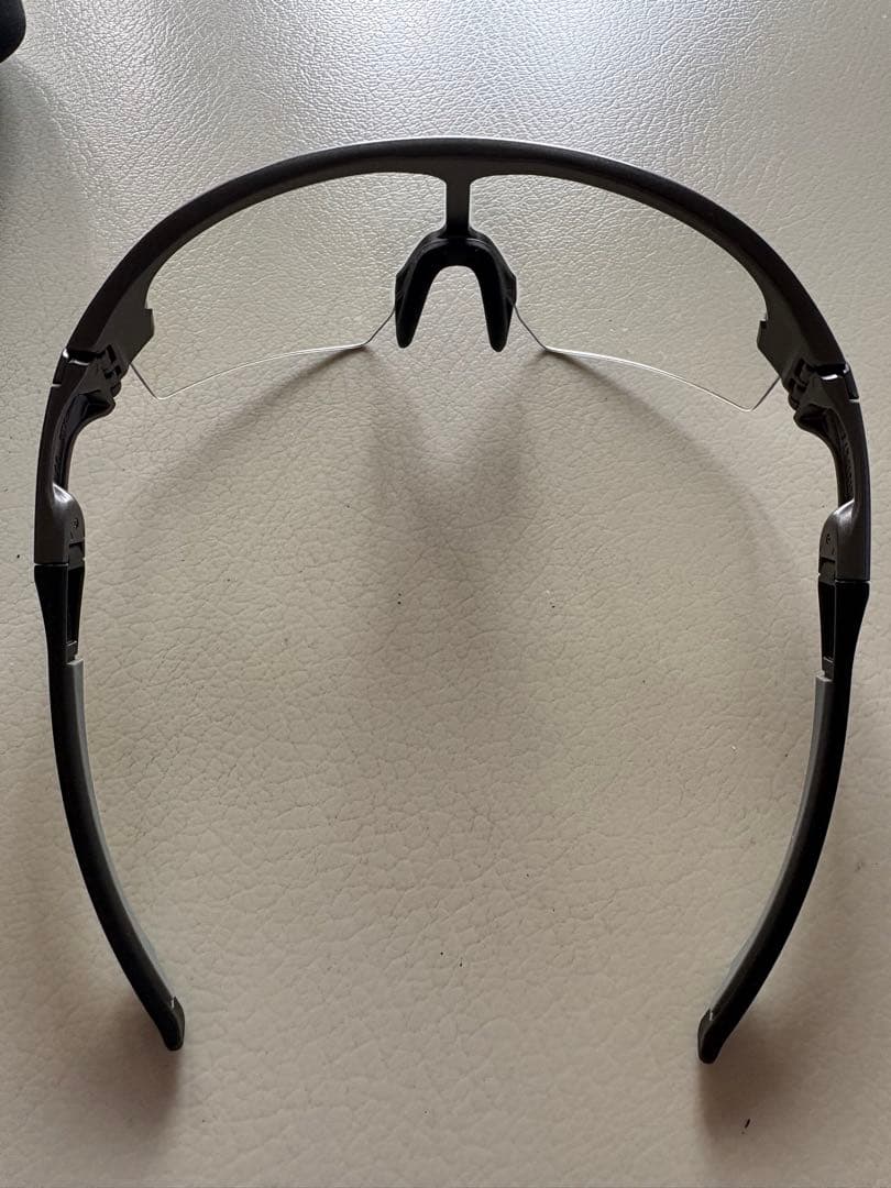 STRIX.D.A調光サングラス ケース付き