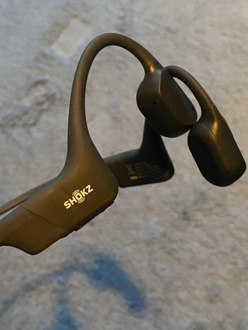 骨伝導イヤホン shokz s803 ブラック ケース付き
