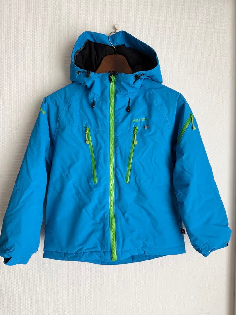 【最終】美品すぐ着用可　イスビョンスキーウェア上下セット125-140着用無香料