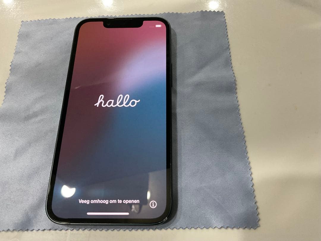 ミ*ー様 iPhone 13 minブラック 本体