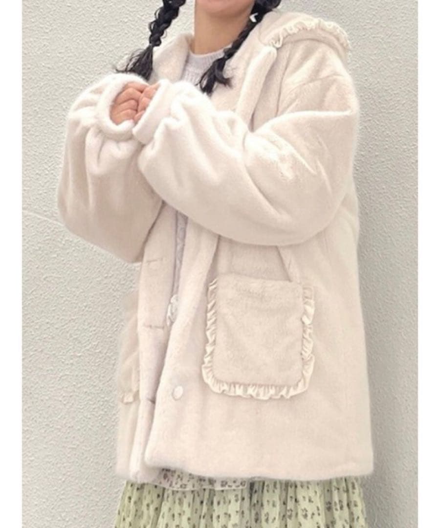 merry jenny フリルフードフェイクファージャケット