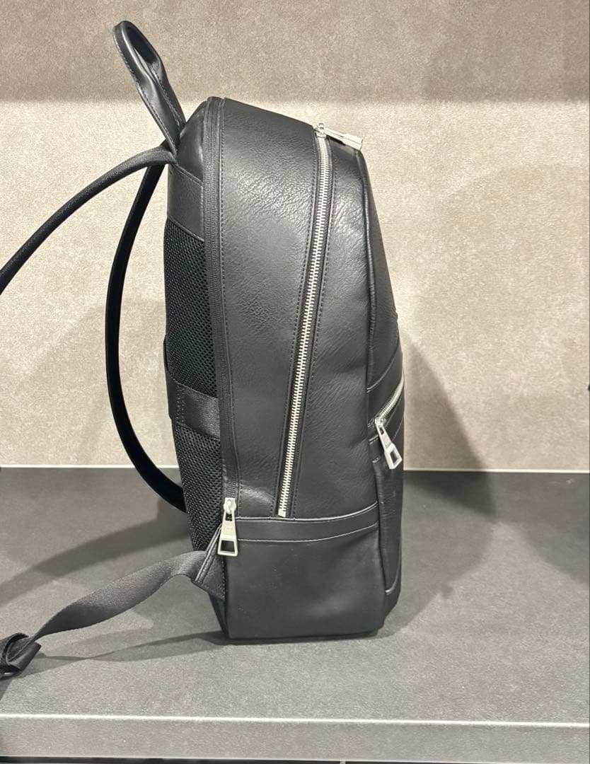 極美品即日発送トランジットバックパックレザーブラック