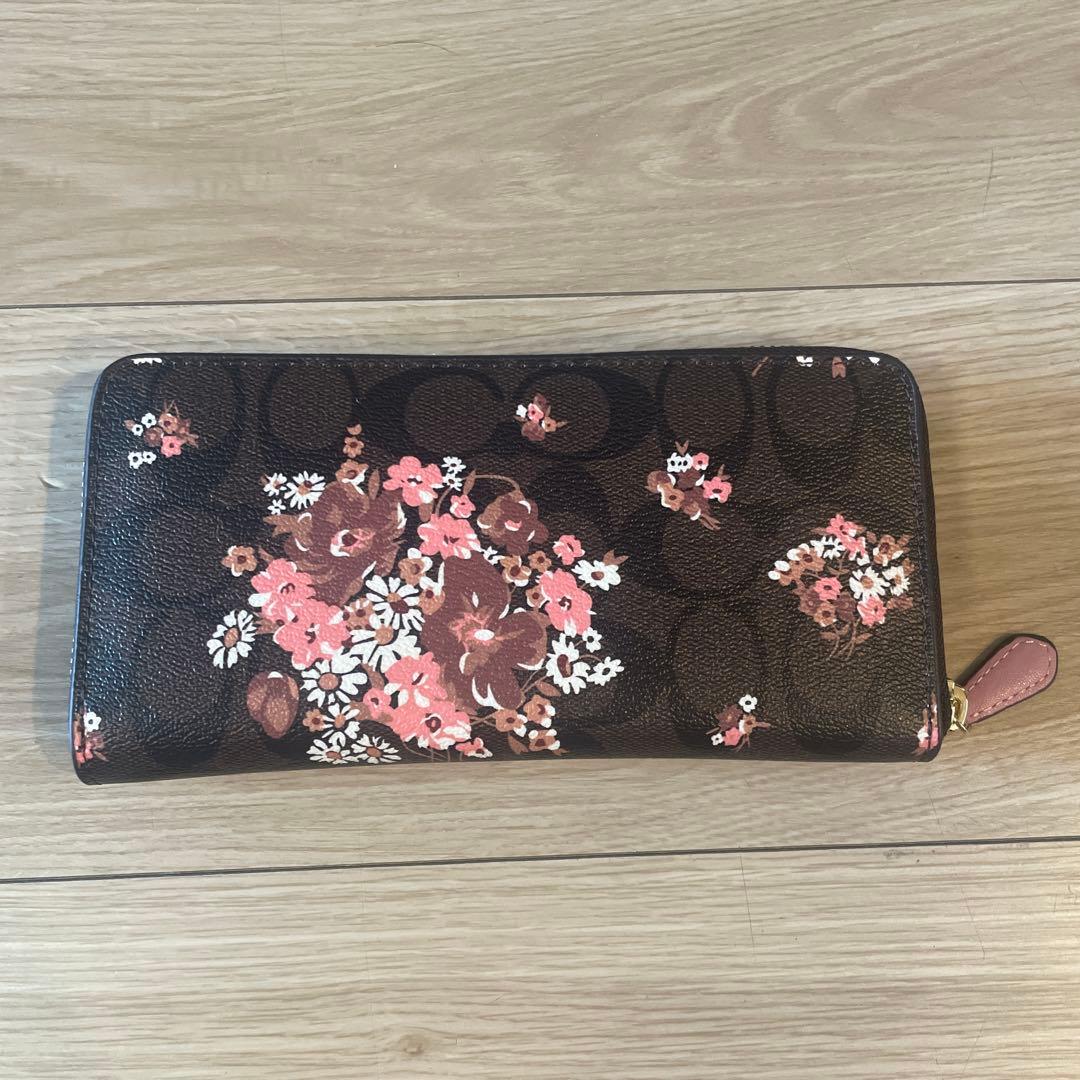 COACH コーチ F31572 ピンクの小花柄 ダークブラウン シグネチャー