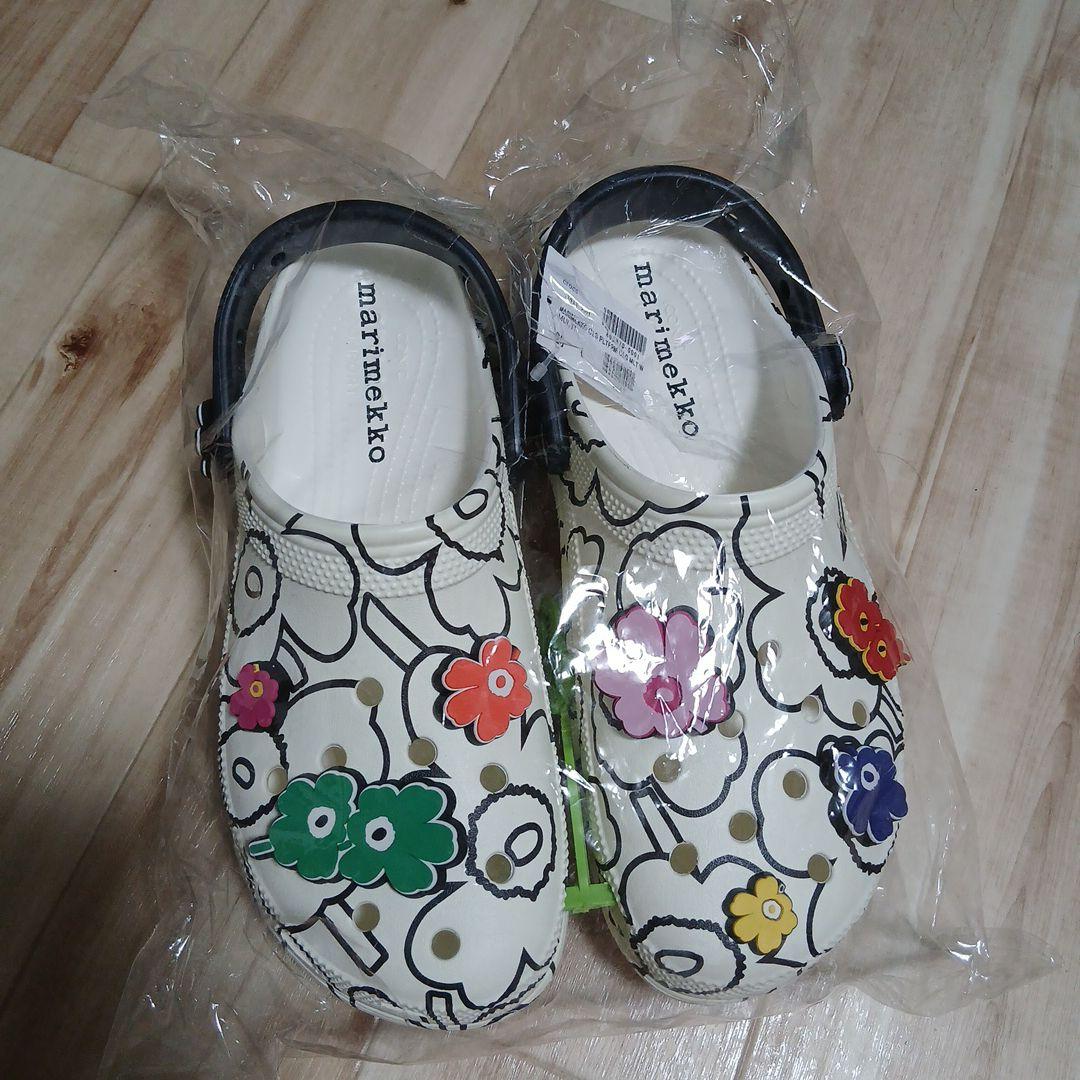 新品未使用タグ付きマリメッコ クラシック プラットフォーム クロッグ 25cm