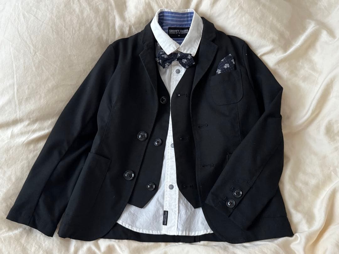 グルービーカラーズ フォーマルスーツフルセット　卒業式　入学式