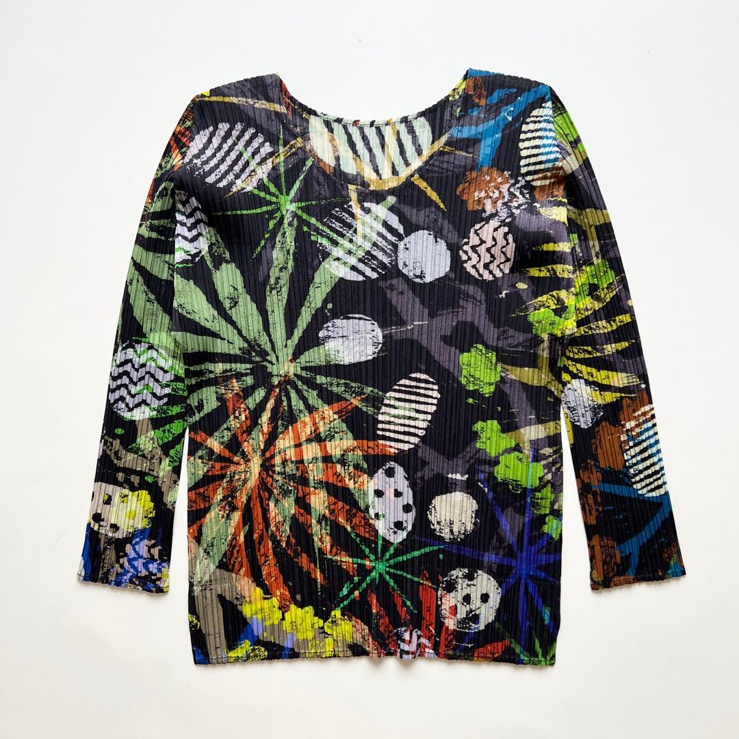 pleats please イッセイミヤケ 総柄プリント トップス C119