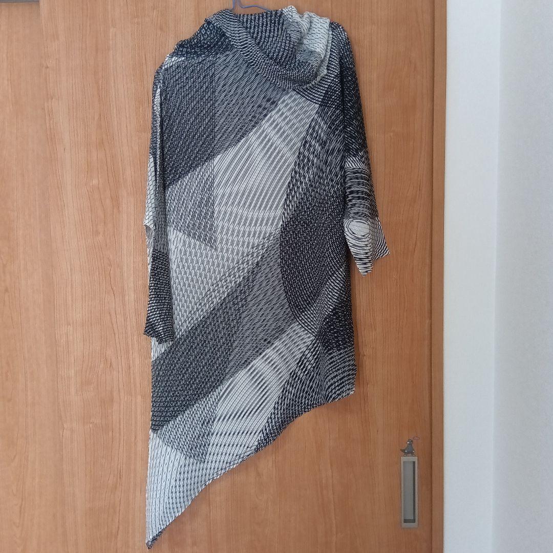 ISSEYMIYAKE　ジオメトリック　プリーツ　チュニック　イッセイミヤケ