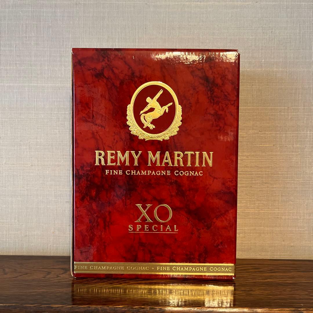 お値下げ【新品】レミーマルタンXO SPECIAL 700ml ブランデー