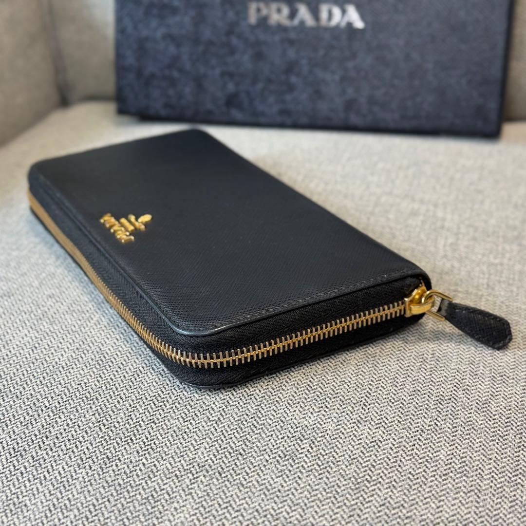 PRADA プラダ サフィアーノ レザー ラウンドジップ 長財布 ブラック
