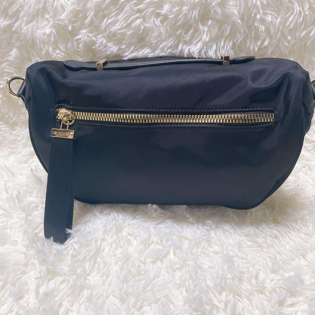 【美品】PECHINCHAR ペシンシャ メタルファスナー ショルダーバッグ 黒