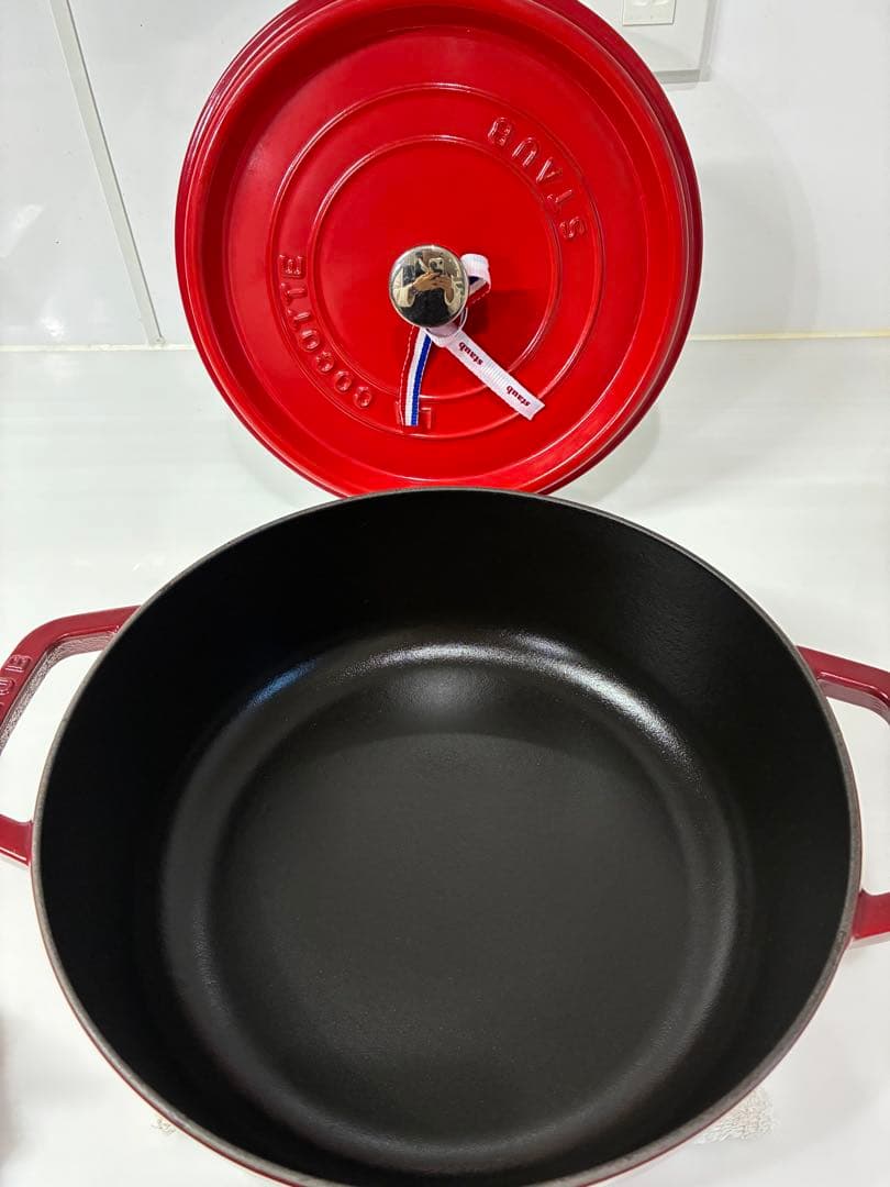 STAUB　ストウブ　両手鍋 レッド 約26cm