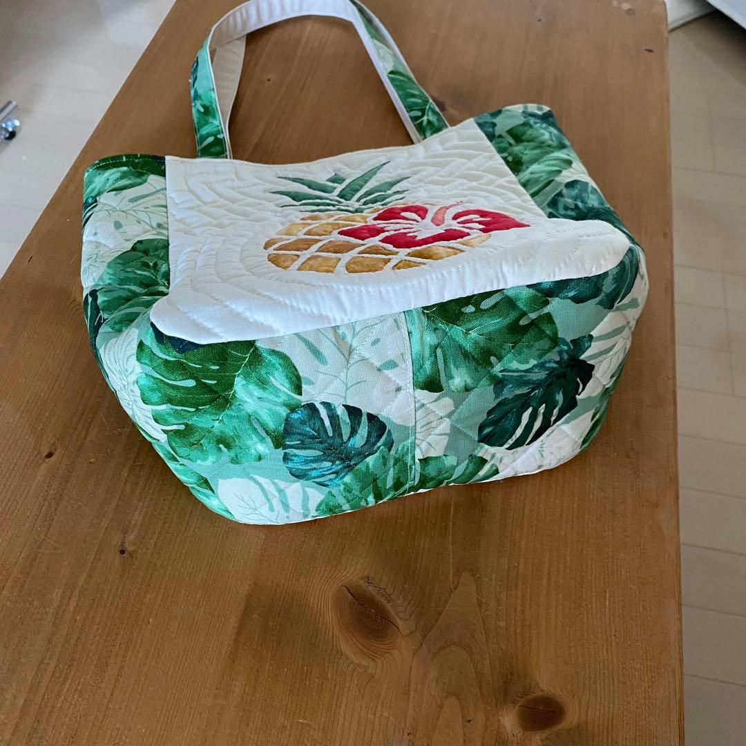 ハワイアンキルト◆トートバッグ◆パイナップル◆ハンドメイド