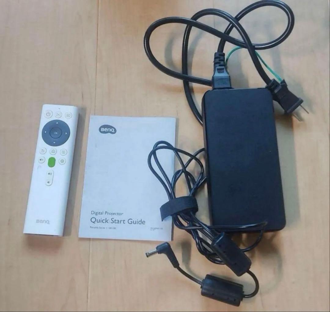 BenQ GK100 4K デジタルプロジェクター 本体 + 付属品