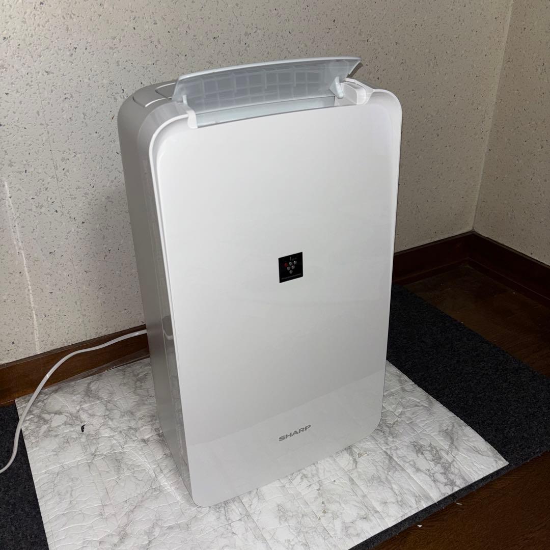 【2021年製】SHARP衣類乾燥除湿機　CV-N71-W