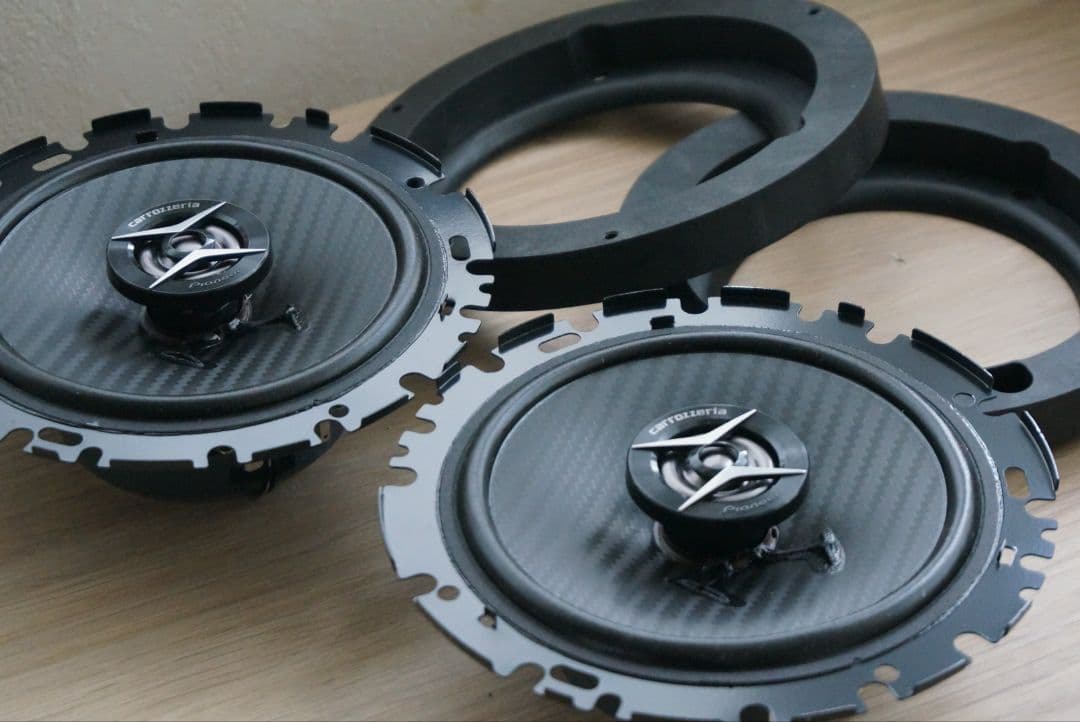 パイオニア　TS-F1640Ⅱ スピーカー &ジムニー用取り付けキット