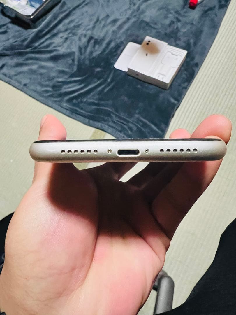 Apple iPhone 11 SIM フーリ