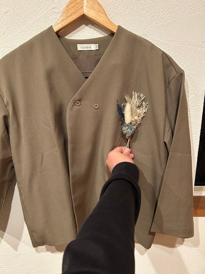 【riziere】ノーカラージャケットセットアップ　4点セット　コサージュ付き