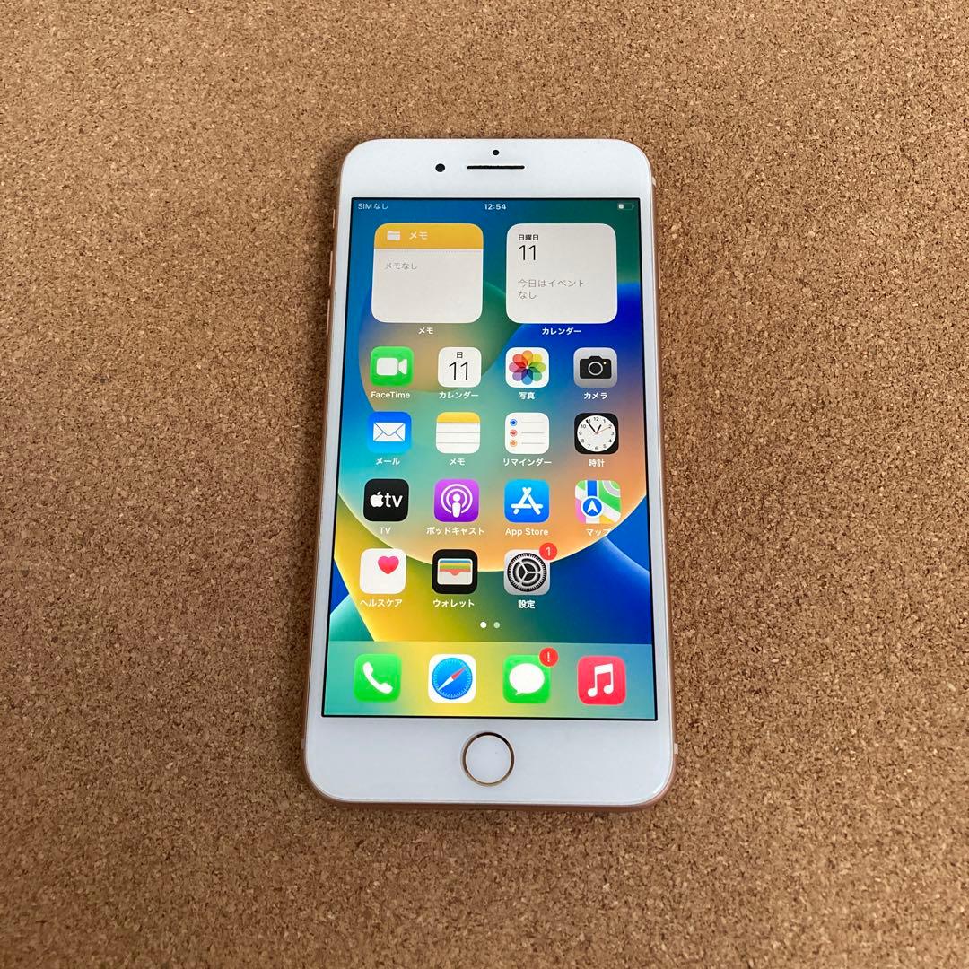 3929 美品☆電池新品☆iPhone8Plus 64GB SIMフリー☆