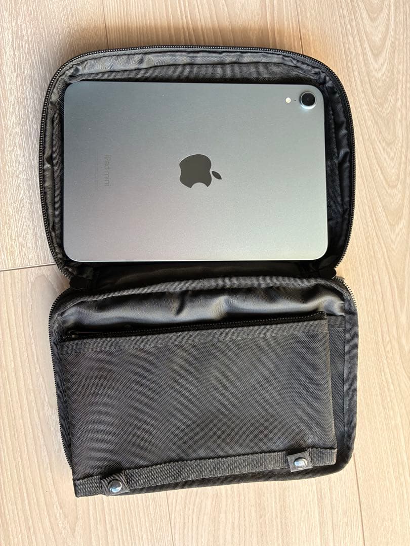 iPad mini 第7世代(A17Pro) ブルーwifiモデル中古美品　箱無