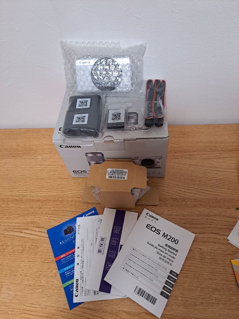 【Zul Ari】キヤノン　EOSM200 標準ズームレンズキット