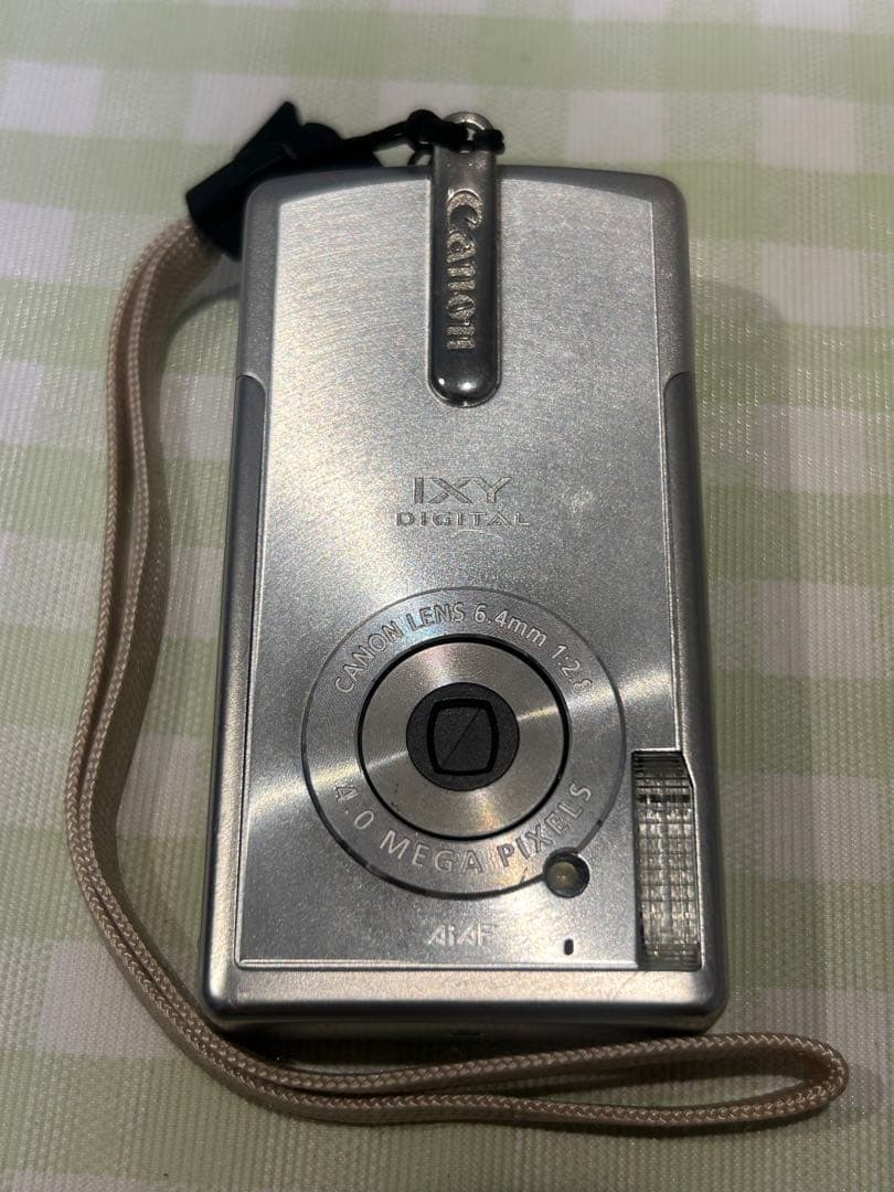 Canon IXY DIGITAL PC1060メガピクセル デジカメ