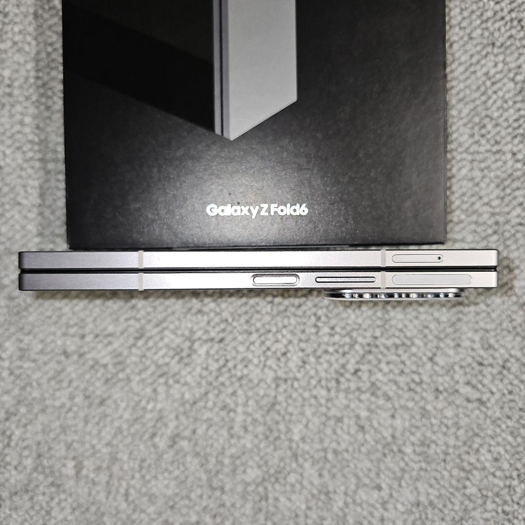 Galaxy Z Fold6 シルバーシャドウ docomo版 256GB