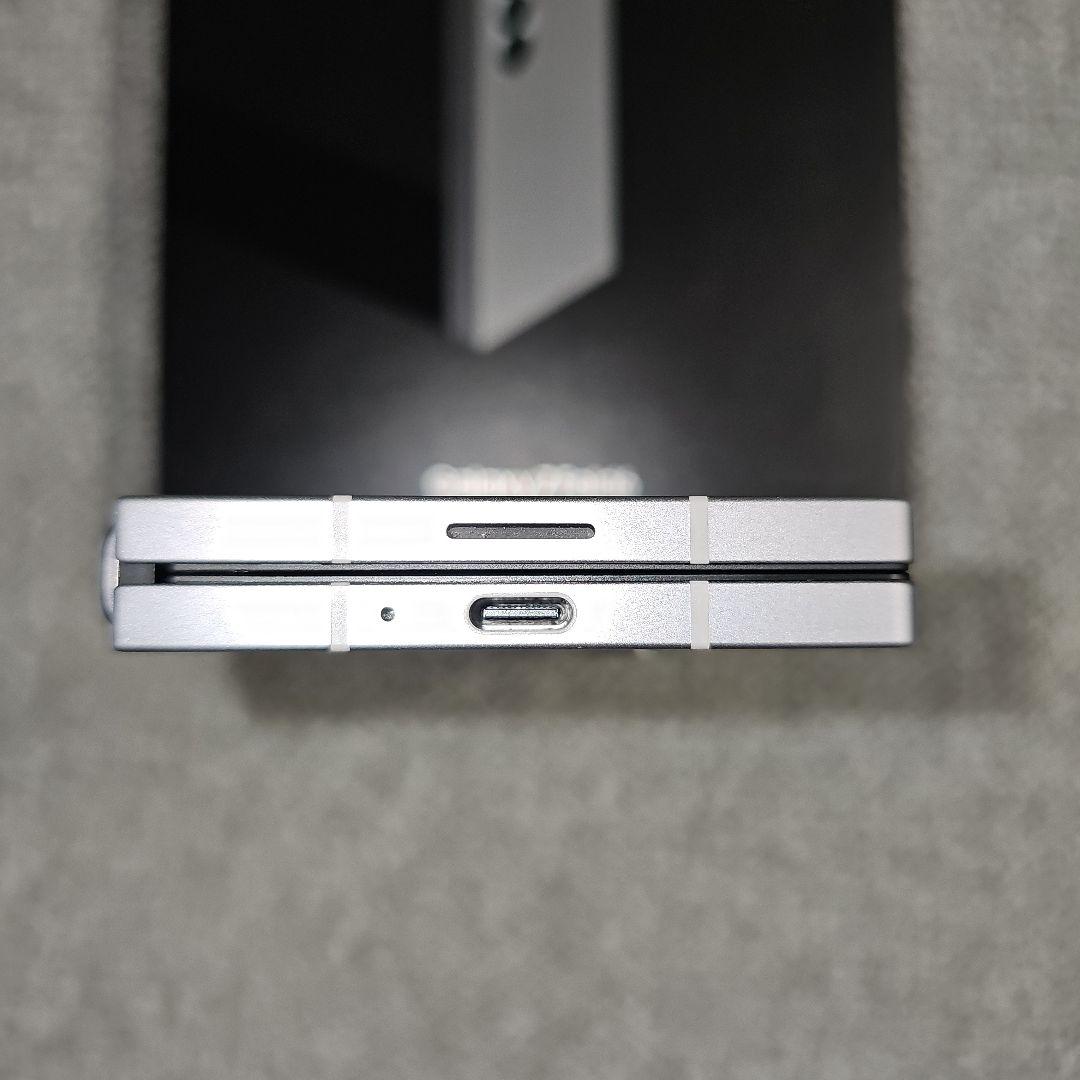 Galaxy Z Fold6 シルバーシャドウ docomo版 256GB